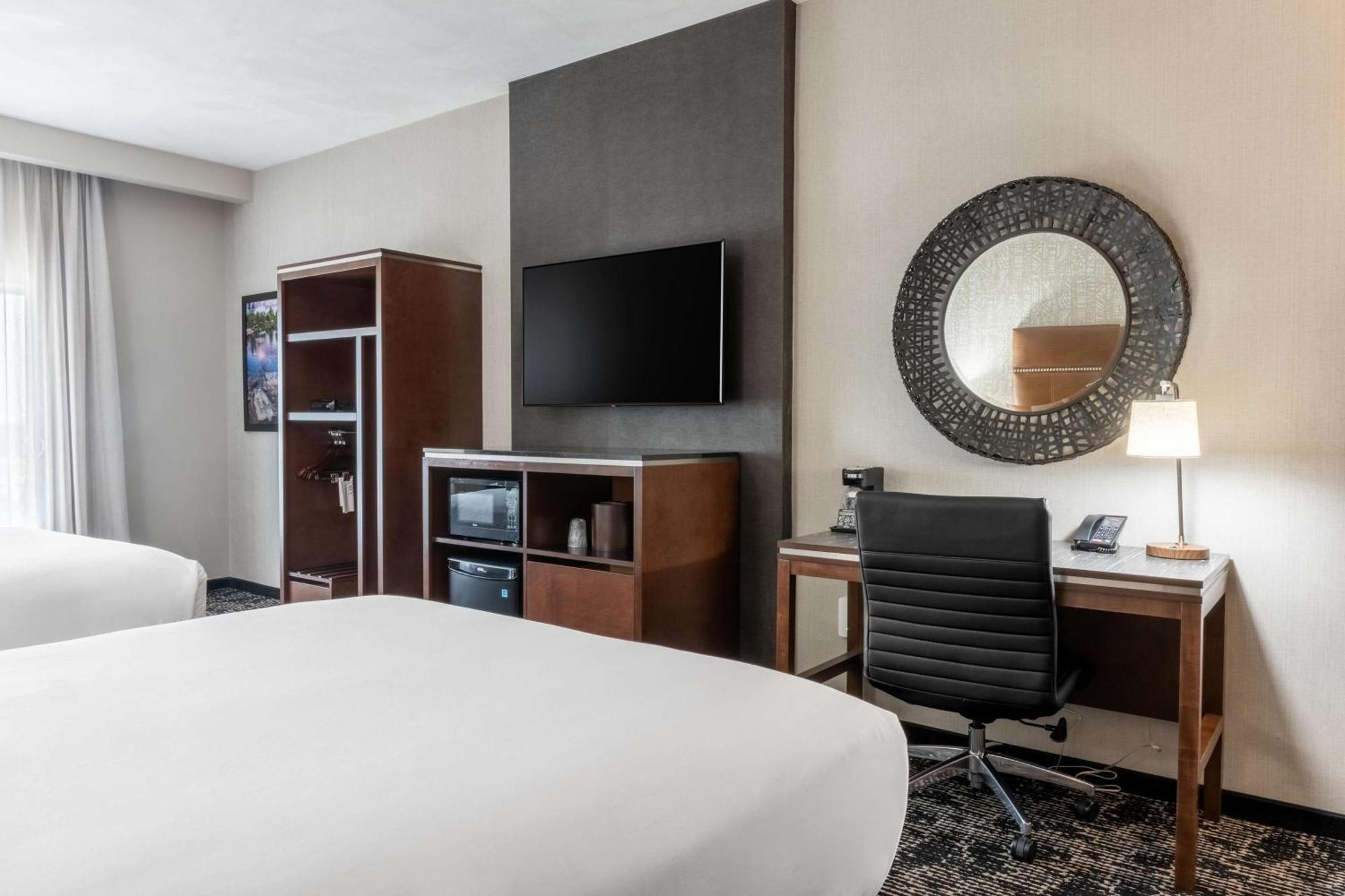 Drury Plaza Hotel College Station Eksteriør bilde