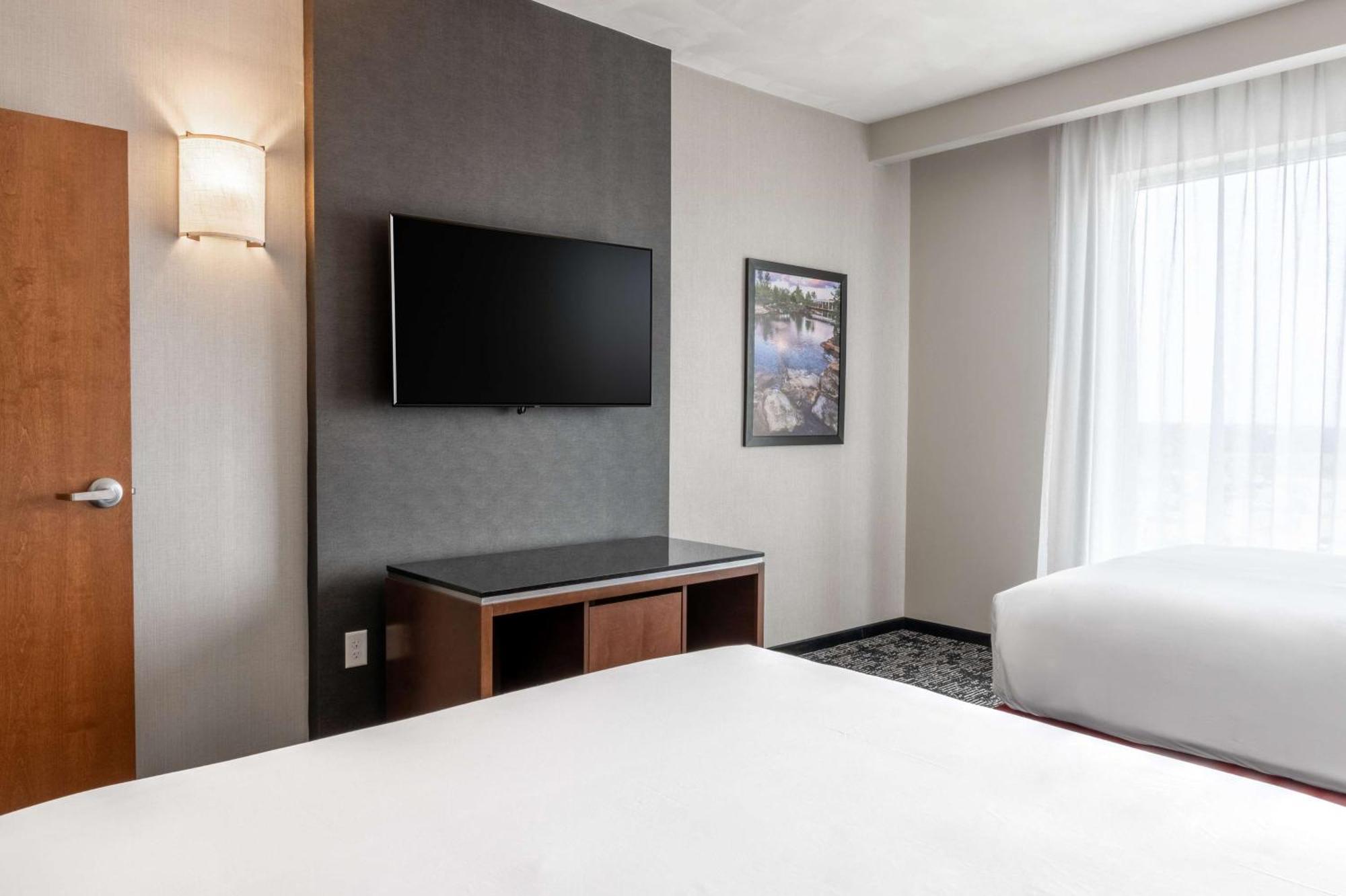 Drury Plaza Hotel College Station Eksteriør bilde