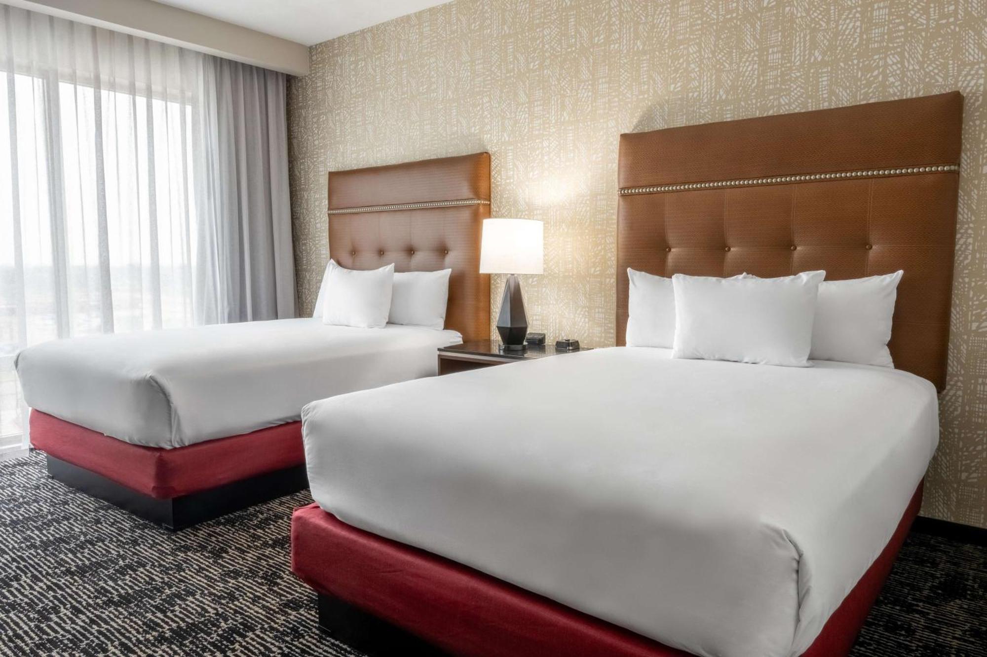Drury Plaza Hotel College Station Eksteriør bilde
