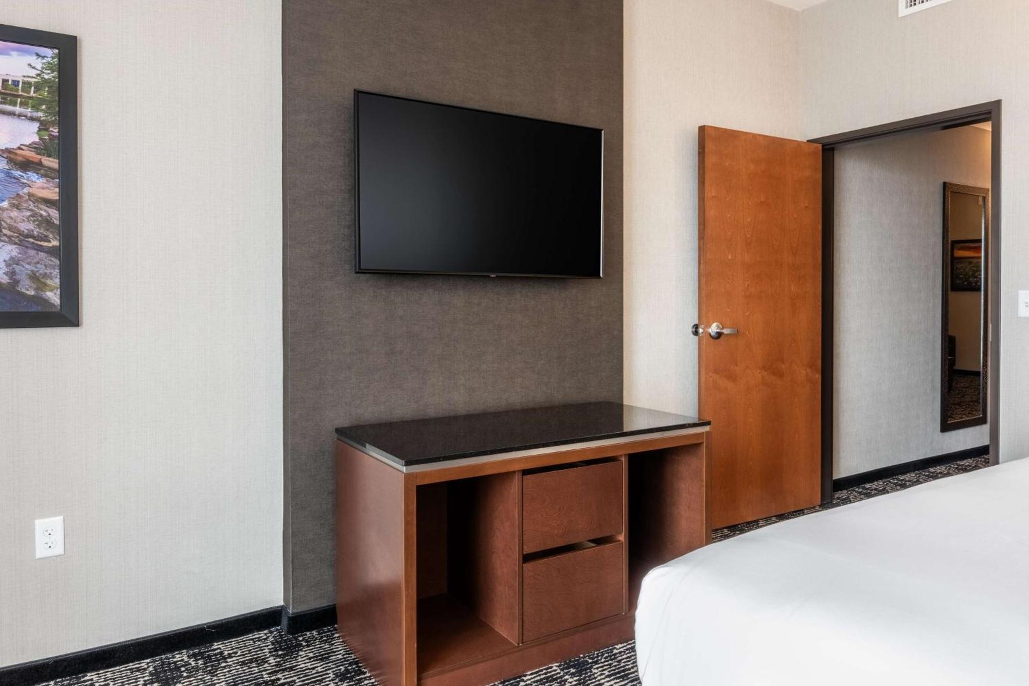 Drury Plaza Hotel College Station Eksteriør bilde