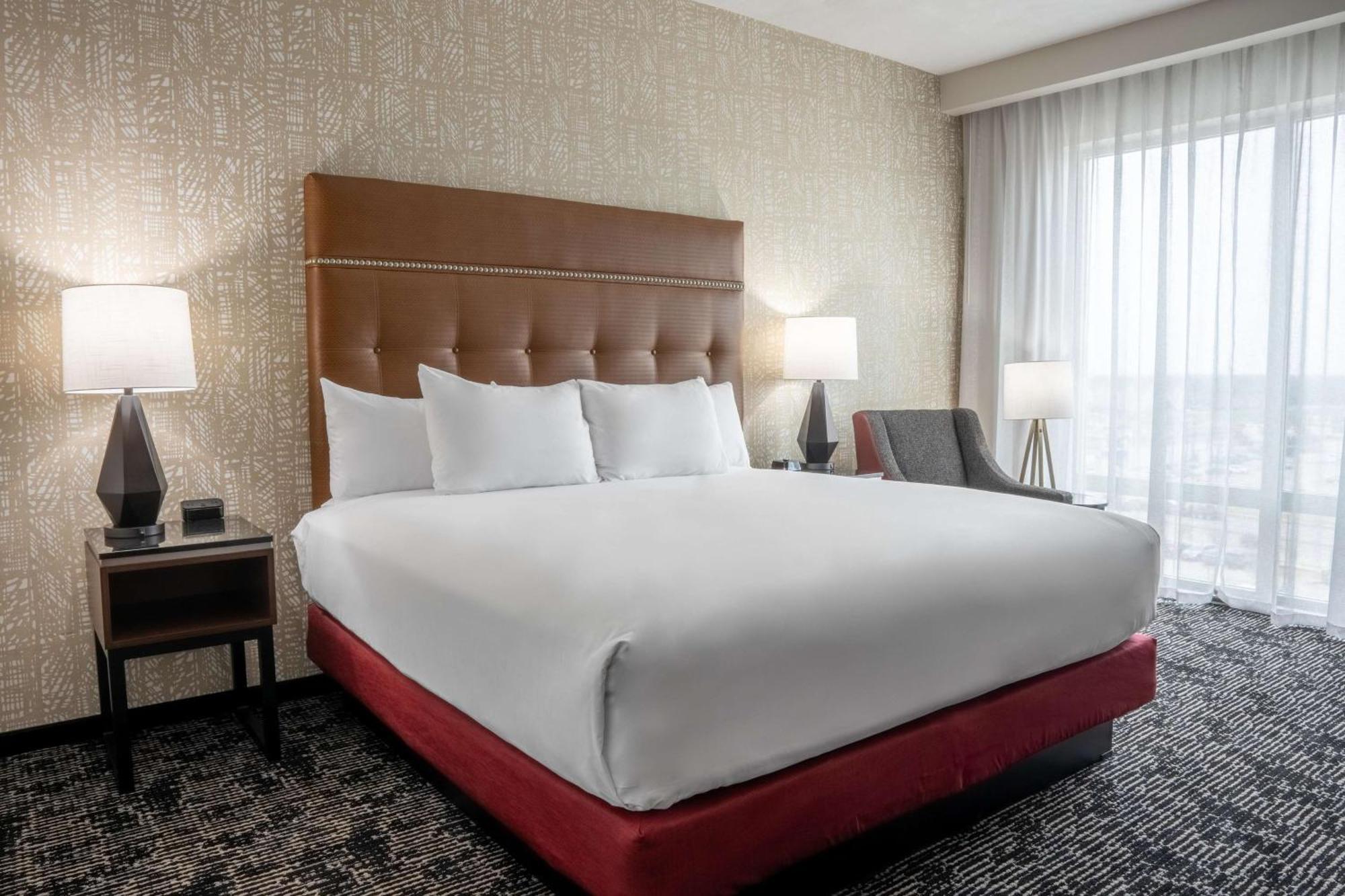Drury Plaza Hotel College Station Eksteriør bilde