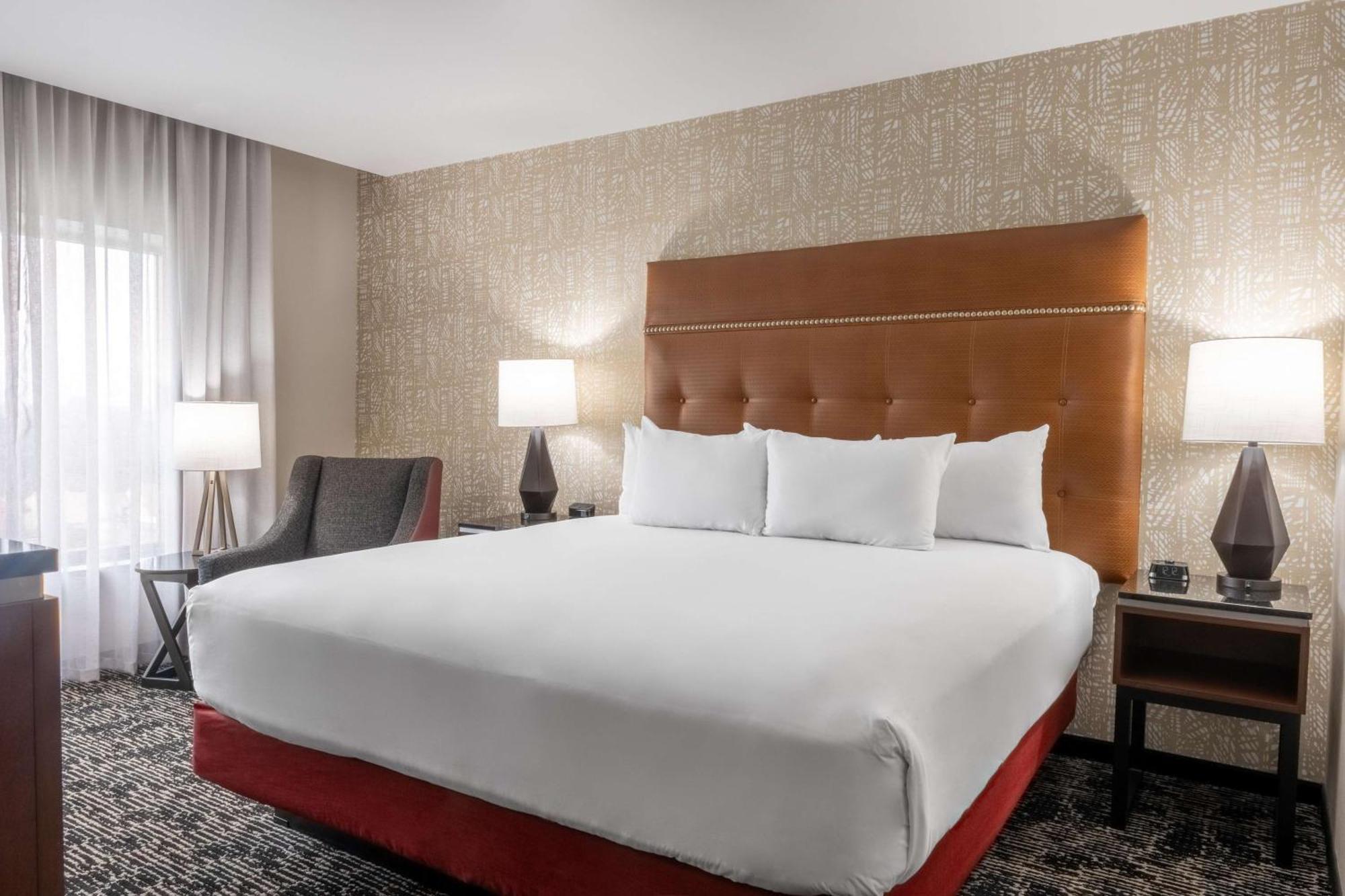 Drury Plaza Hotel College Station Eksteriør bilde